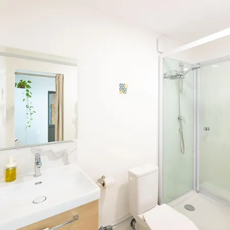 Neuf Et Cosy, Proche Lyon, Parking Appartement